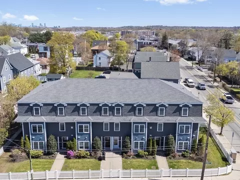 172 Bright St #3, Waltham, MA 02453