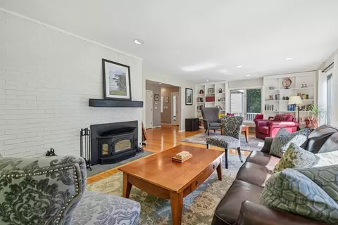 45 S Shaker Rd, Harvard, MA 01451 photo 4