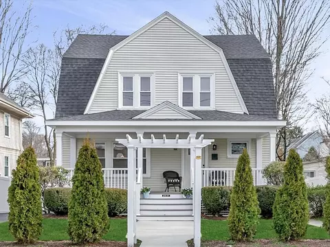 2031 Commonwealth Ave, Newton, MA 02466