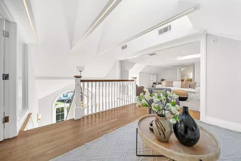 Entry Way - 48 Marshall Rd, Wellesley, MA 02482 photo 5 of 5