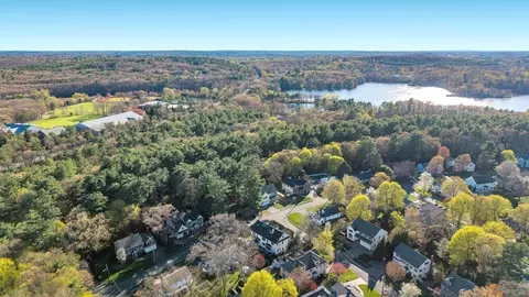 View/Area - 48 Marshall Rd, Wellesley, MA 02482 photo 2 of 2