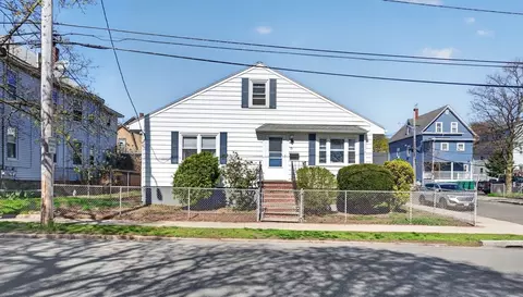 15 Tracy Ave, Lynn, MA 01902