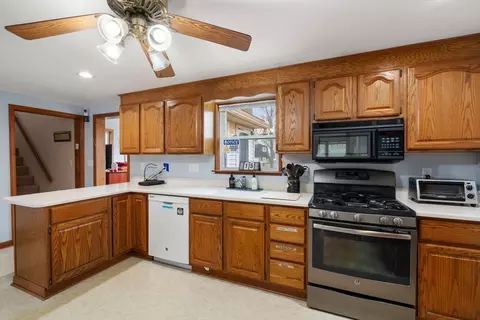 6 Broadview Rd, Lowell, MA 01852 photo 5
