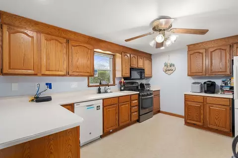 6 Broadview Rd, Lowell, MA 01852 photo 6