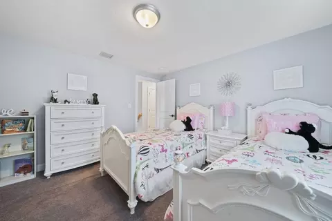 Bedroom - 150 E High St, Avon, MA 02322 photo 2 of 4
