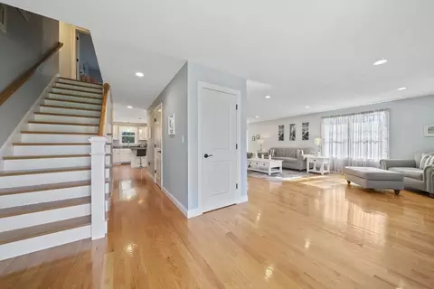 Entry Way - 150 E High St, Avon, MA 02322 photo 2 of 3