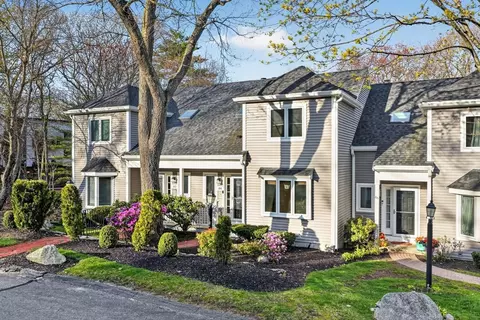84 Old Quarry Dr #84, Weymouth, MA 02188