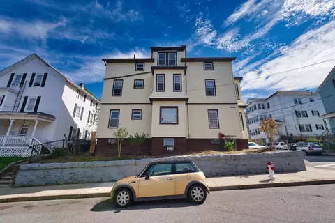 4 Oliver St, Fall River, MA 02724 photo 4