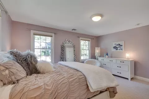 Bedroom - 89 Green St, Needham, MA 02492 photo 4 of 6