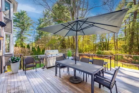 Exterior - 89 Green St, Needham, MA 02492 photo 4 of 10