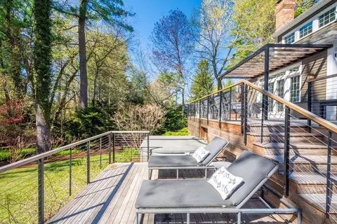 Exterior - 89 Green St, Needham, MA 02492 photo 7 of 10