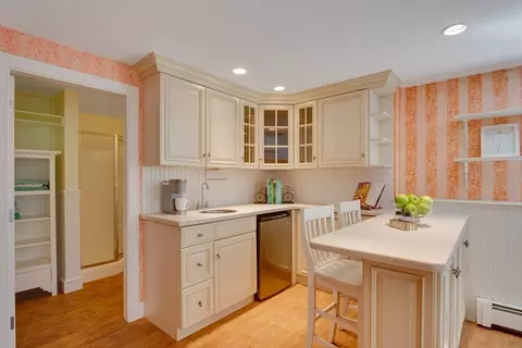 Kitchen - 89 Green St, Needham, MA 02492 photo 5 of 5