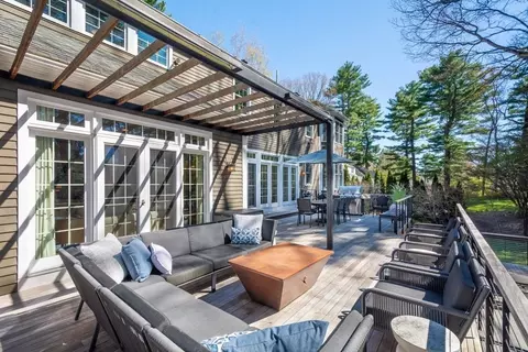 Exterior - 89 Green St, Needham, MA 02492 photo 6 of 10