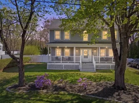 21 Bedford Dr, Grafton, MA 01536