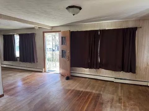 79 Chilmark St, Worcester, MA 01604 photo 9