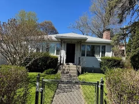 79 Chilmark St, Worcester, MA 01604 photo 2