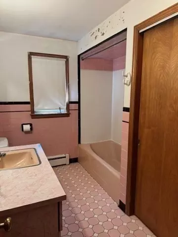 79 Chilmark St, Worcester, MA 01604 photo 16