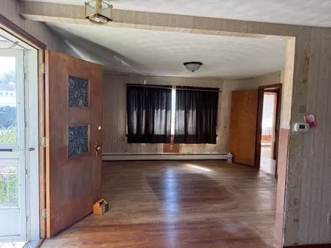 79 Chilmark St, Worcester, MA 01604 photo 8