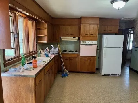 79 Chilmark St, Worcester, MA 01604 photo 6