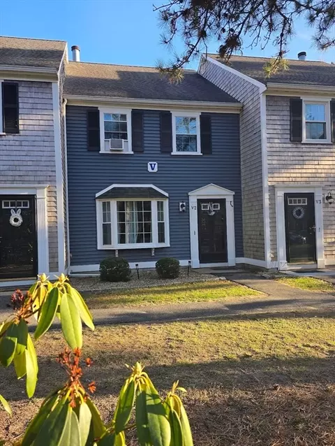 248 Camp St #V2, Yarmouth, MA 02673