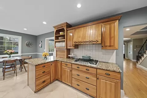 Kitchen - 30 Mallard Dr, Sharon, MA 02067 photo 4 of 6