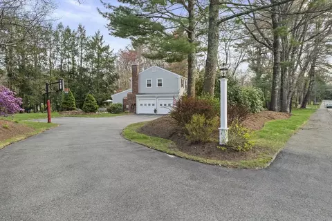 Exterior - 30 Mallard Dr, Sharon, MA 02067 photo 5 of 6