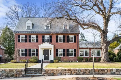 3 Cleveland, Brookline, MA 02445