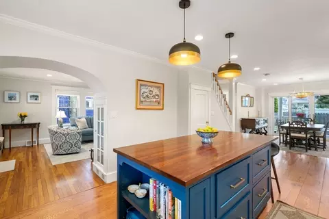 11 Fairlawn St, Needham, MA 02492 photo 12