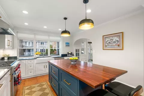 11 Fairlawn St, Needham, MA 02492 photo 11