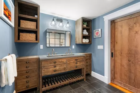11 Fairlawn St, Needham, MA 02492 photo 26