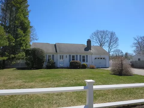 136 Sheaffer Rd, Centerville, MA 02632 photo 2