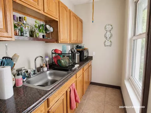 35 Windham St, Worcester, MA 01610 photo 29