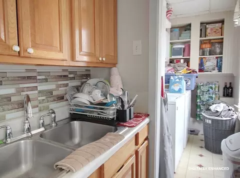 35 Windham St, Worcester, MA 01610 photo 6