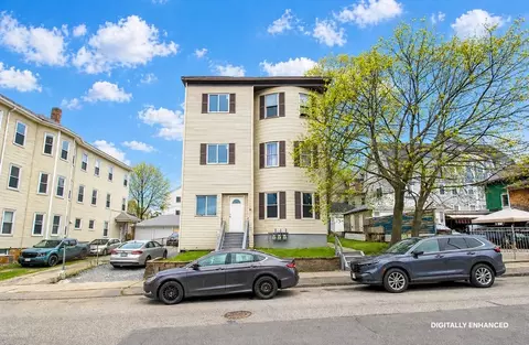 85 Harlem St, Worcester, MA 01610