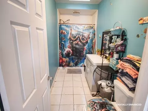 Bath - 85 Harlem St, Worcester, MA 01610 photo 1 of 3