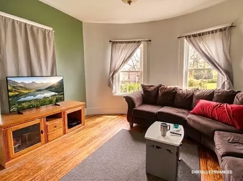 Living - 85 Harlem St, Worcester, MA 01610 photo 3 of 4