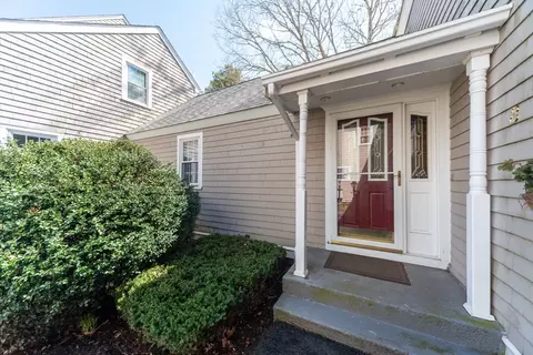 39 Megansett Dr #8, Plymouth, MA 02360