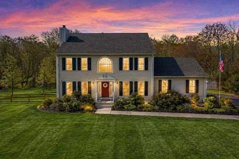 245 Perryville Rd, Rehoboth, MA 02769