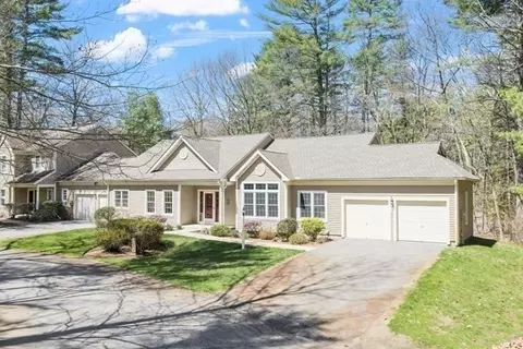 15 Pheasant Ln #15, Bedford, MA 01730