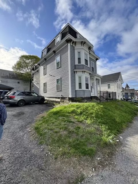 46 Myrtle Ave, Fitchburg, MA 01420