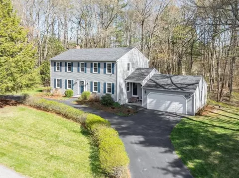 22 Phillips Dr, Westford, MA 01886