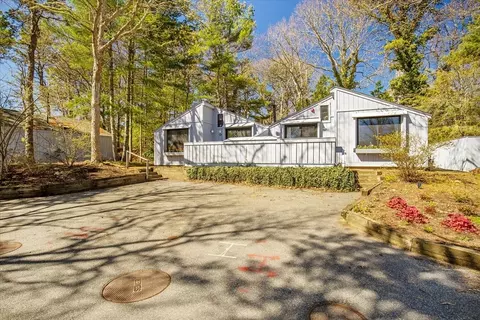 251 Shore Dr #B2, Mashpee, MA 02649