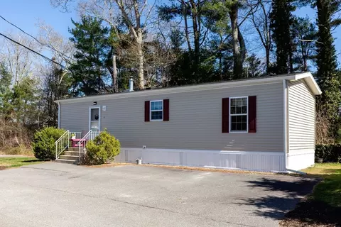 8 Swifts Beach Rd #33, Wareham, MA 02571