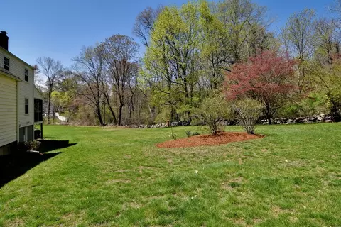15 Maple Ln, Framingham, MA 01702 photo 32