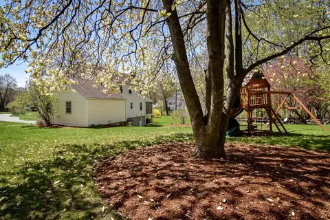 15 Maple Ln, Framingham, MA 01702 photo 31