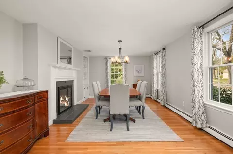 24 Indian Tree Ln, Reading, MA 01867 photo 4