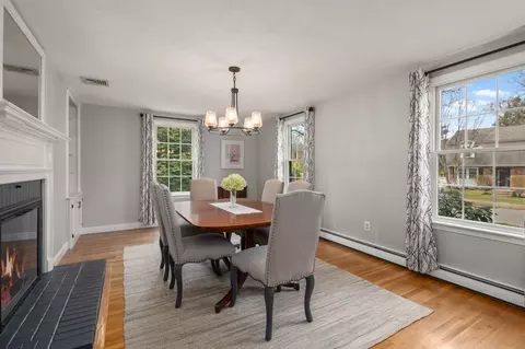 24 Indian Tree Ln, Reading, MA 01867 photo 3