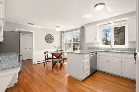 24 Indian Tree Ln, Reading, MA 01867 photo 9