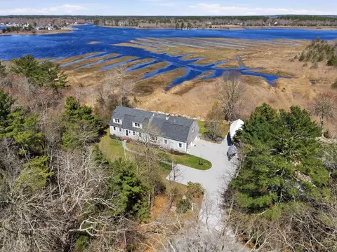 44 Stoney Run Ln, Marion, MA 02738