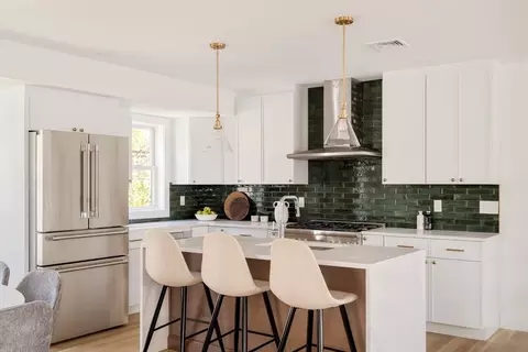 9 Olive Ave #2, Somerville, MA 02143